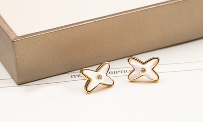 [Love Lucky]JEUX DE WHITE MOP PINK GOLD DIAMOND EARRINGS