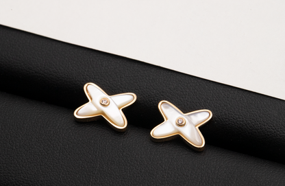 [Love Lucky]JEUX DE WHITE MOP PINK GOLD DIAMOND EARRINGS