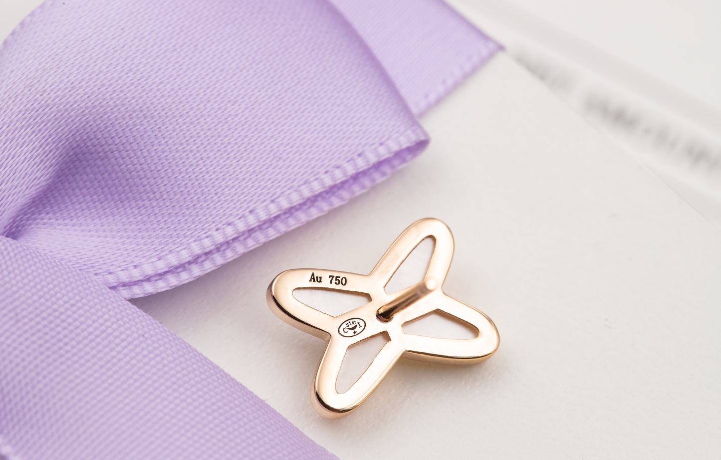 [Love Lucky]JEUX DE WHITE MOP ROSE GOLD DIAMOND EARRINGS