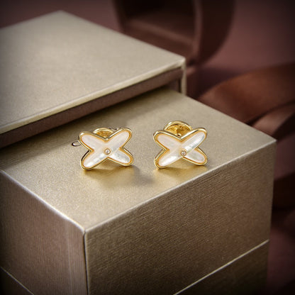 [Love Lucky]JEUX DE WHITE MOP GOLD DIAMOND EARRINGS