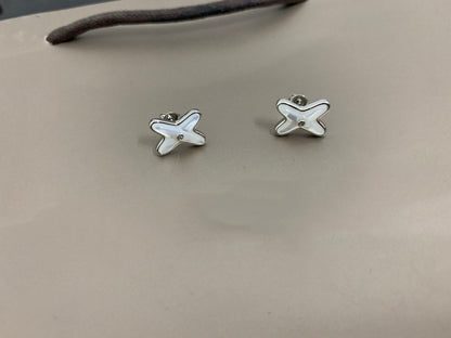 [Love Lucky]JEUX DE WHITE MOP SILVER DIAMOND EARRINGS