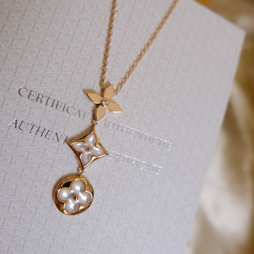 [Love Lucky]COLOR BLOSSOM LARIAT NECKLACE PINK GOLD WHITE MOTHER PEARL AND DIAMOND