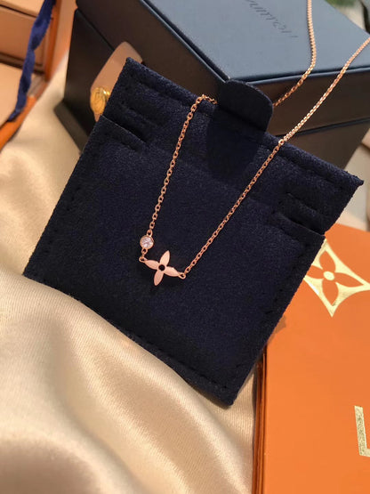 [Love Lucky]BLOSSOM PENDANT PINK GOLD AND DIAMOND