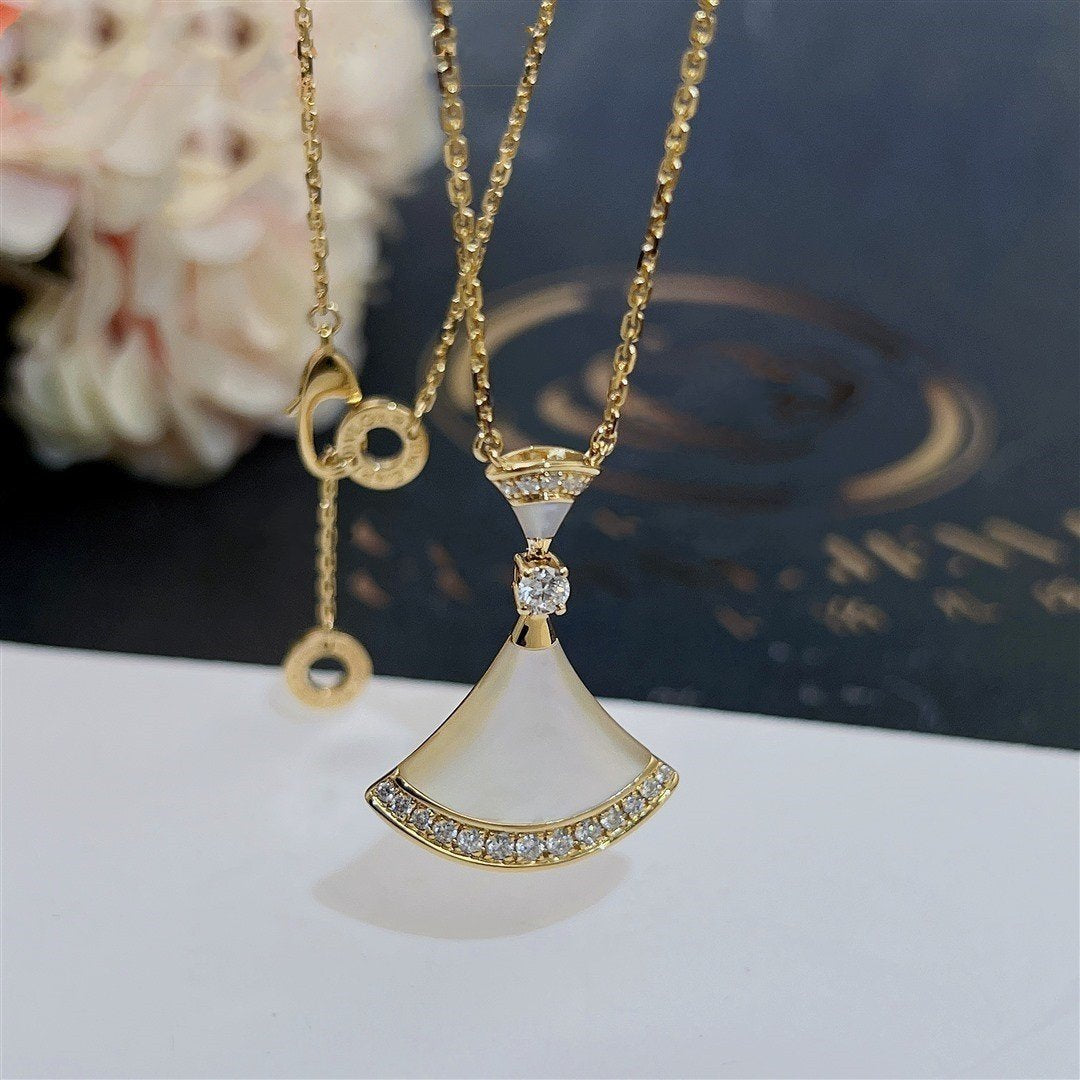 [Love Lucky]DREAM NECKLACE MOP GOLD DIAMOND