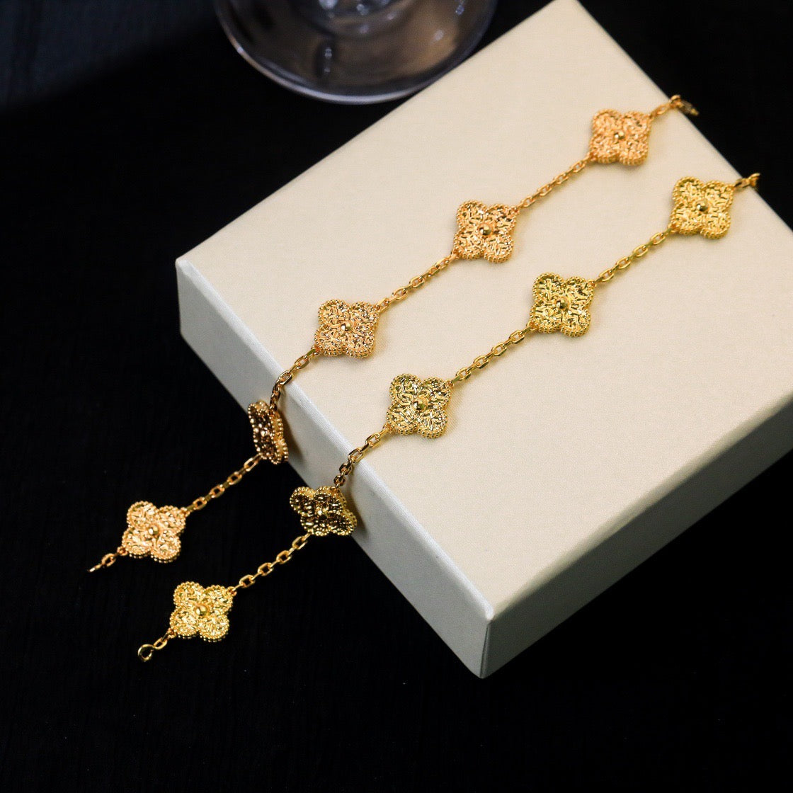 [Love Lucky]CLOVER 5 MOTIFS BRONZING BRACELET