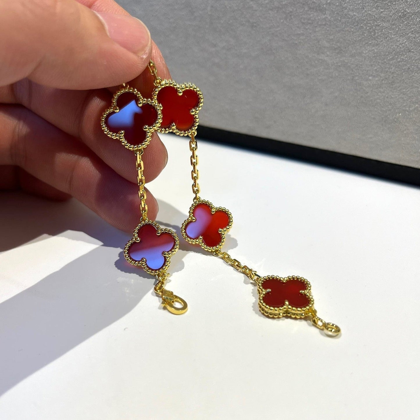 [Love Lucky]CLOVER 5 MOTIFS RED AGATE  BRACELET