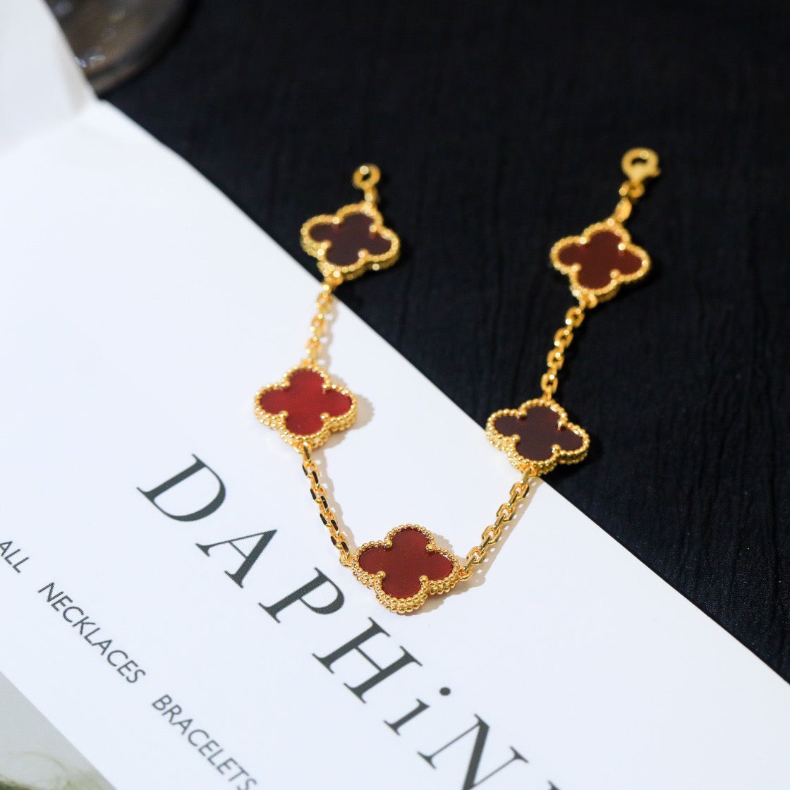 [Love Lucky]CLOVER 5 MOTIFS RED AGATE  BRACELET
