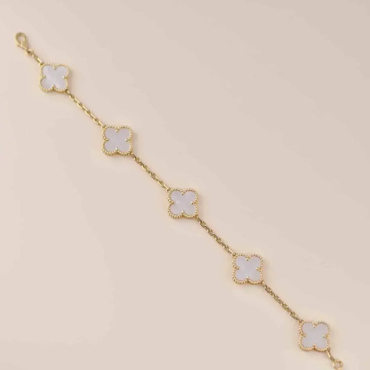 [Love Lucky]CLOVER  5 MOTIF WHITE MOP BRACELET