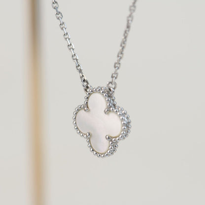 [Love Lucky]CLOVER  15MM WHITE MOTHER-OF-PEARL SILVER