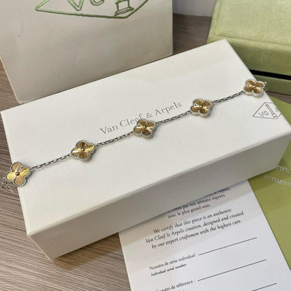 [Love Lucky]CLOVER  5 MOTIFS  CHRISTMAS LIMITED EDITION BRACELET