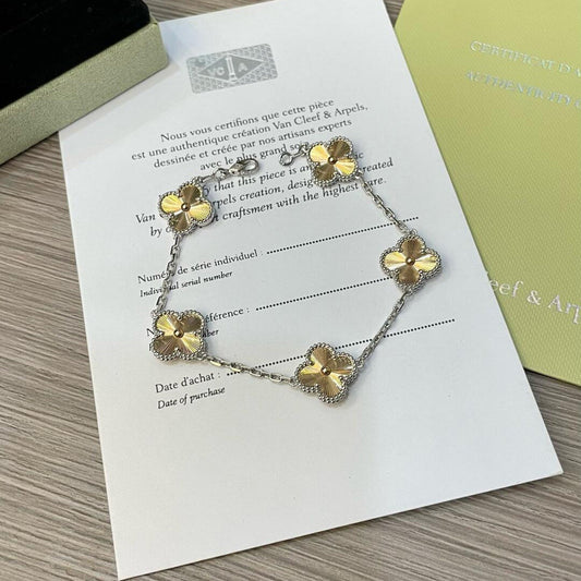 [Love Lucky]CLOVER  5 MOTIFS  CHRISTMAS LIMITED EDITION BRACELET