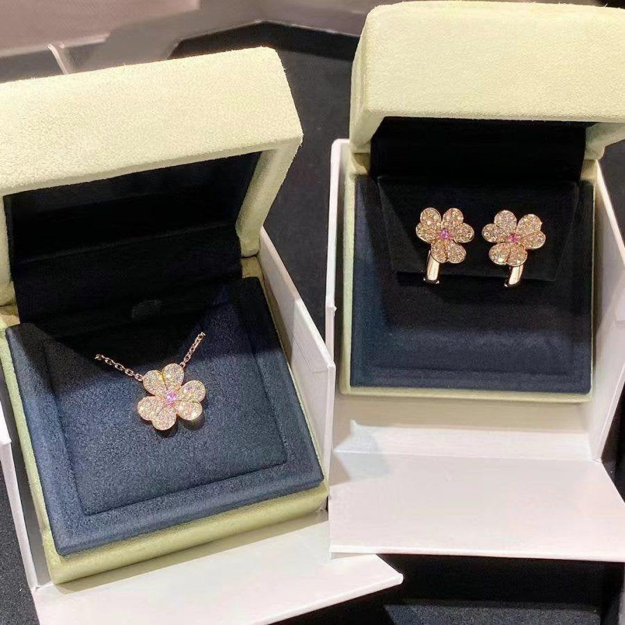 [Love Lucky]FRIVOLE PINK GOLD FLOWER DIAMOND EARRINGS