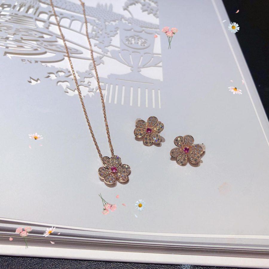 [Love Lucky]FRIVOLE PINK GOLD FLOWER DIAMOND EARRINGS