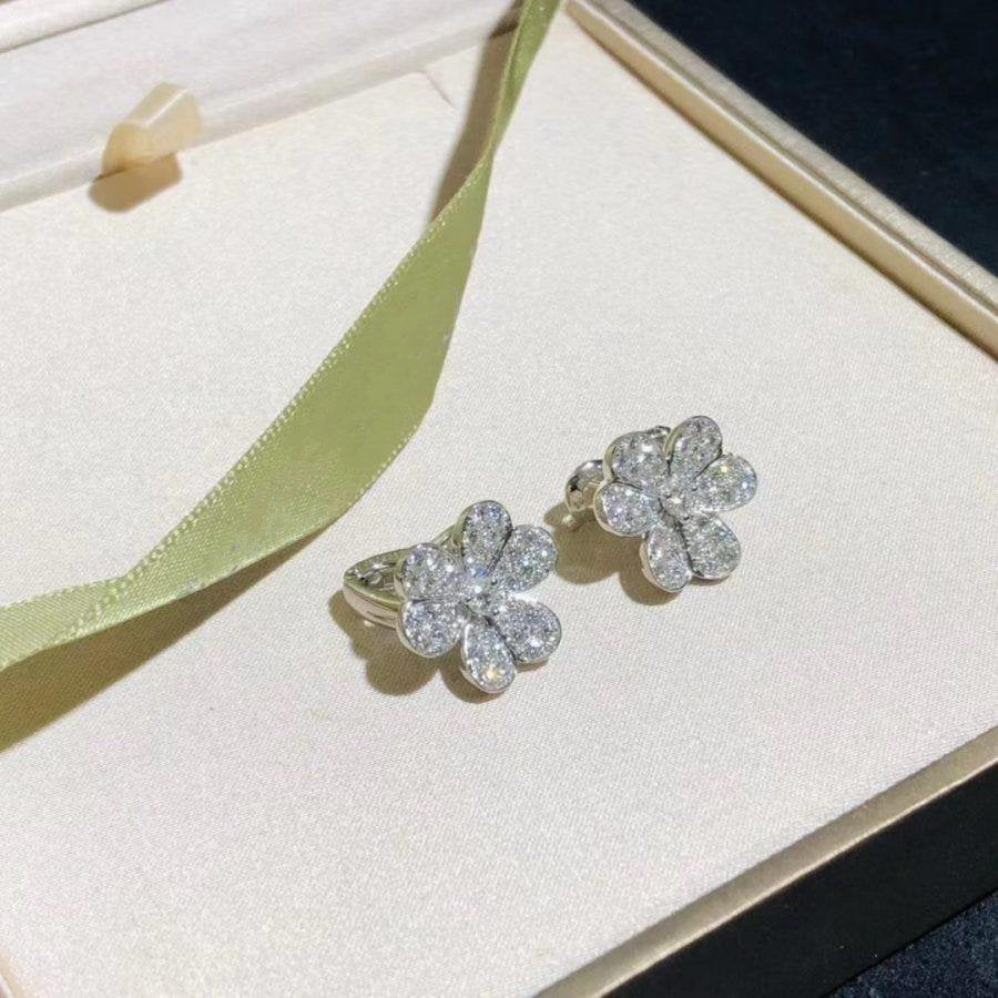 [Love Lucky]FRIVOLE SILVER FLOWER DIAMOND EARRINGS