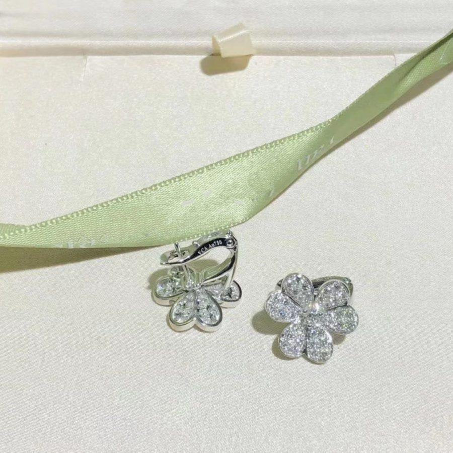 [Love Lucky]FRIVOLE SILVER FLOWER DIAMOND EARRINGS