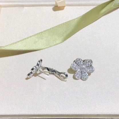 [Love Lucky]FRIVOLE SILVER FLOWER DIAMOND EARRINGS
