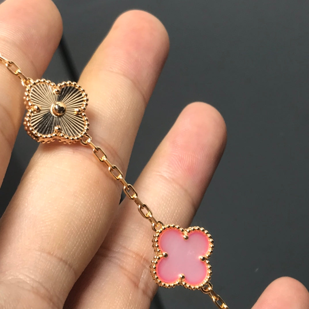 [Love Lucky]CLOVER BRACELET 5 MOTIF PINK AND PINK GOLD