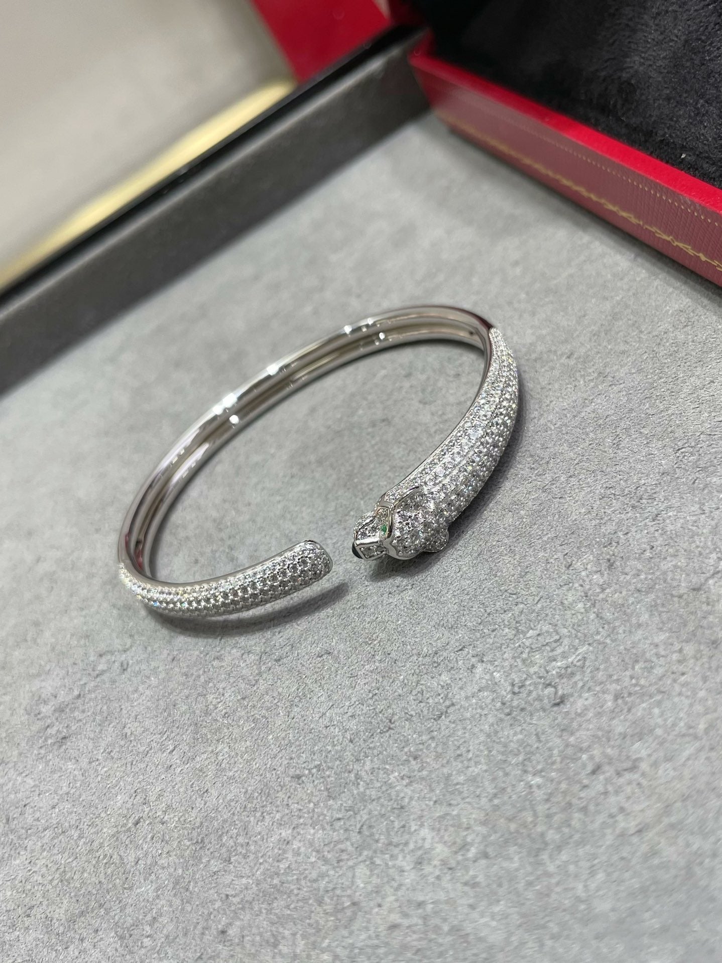 [Love Lucky]PANTHERE FULL DIAMOND OPEN BRACELET