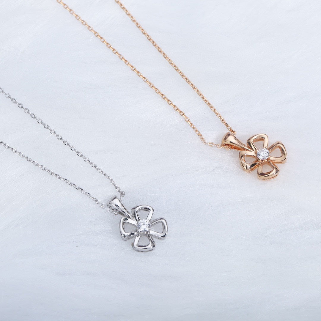 [Love Lucky]FIOREVER NECKLACE DIAMOND CENTER