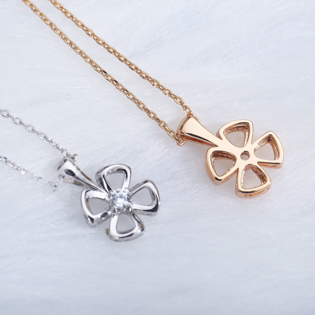 [Love Lucky]FIOREVER NECKLACE DIAMOND CENTER