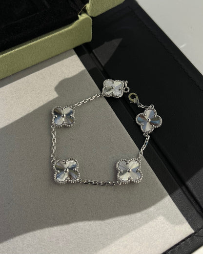 [Love Lucky]CLOVER SILVER 5 MOTIFS BRACELET